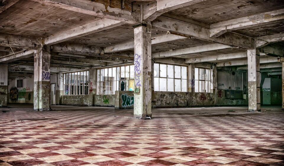 lost places, hall, columns, pforphoto, expired, the atmosphere, factory, old, decay, architecture, flow, mosaic, tile, building, old factory, disintegrate, industry, abandoned places, hall, hall, hall, factory, factory, factory, factory, factory, tile, industry