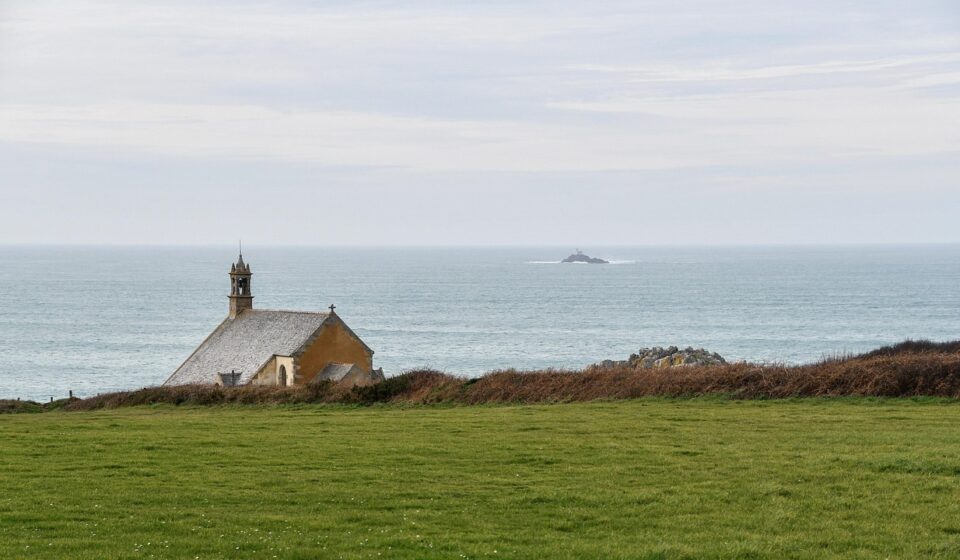 sea, chapel, nature, sky, grass, rock, landscape, side, church, ocean, mist, brittany, finistère, tip of the van, chapelle saint-they