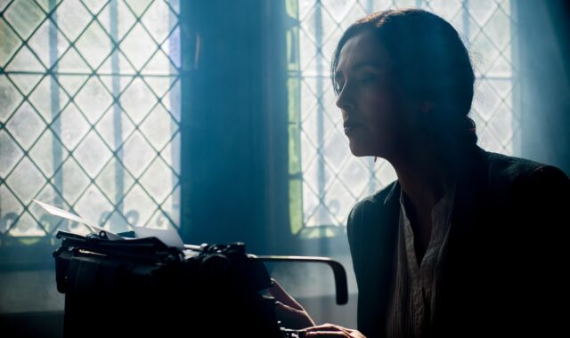 writer, typewriter, author, writing, antique, old, vintage, classic, machine writing, woman, writer, writer, writer, writer, writer, typewriter, author, writing, writing, writing