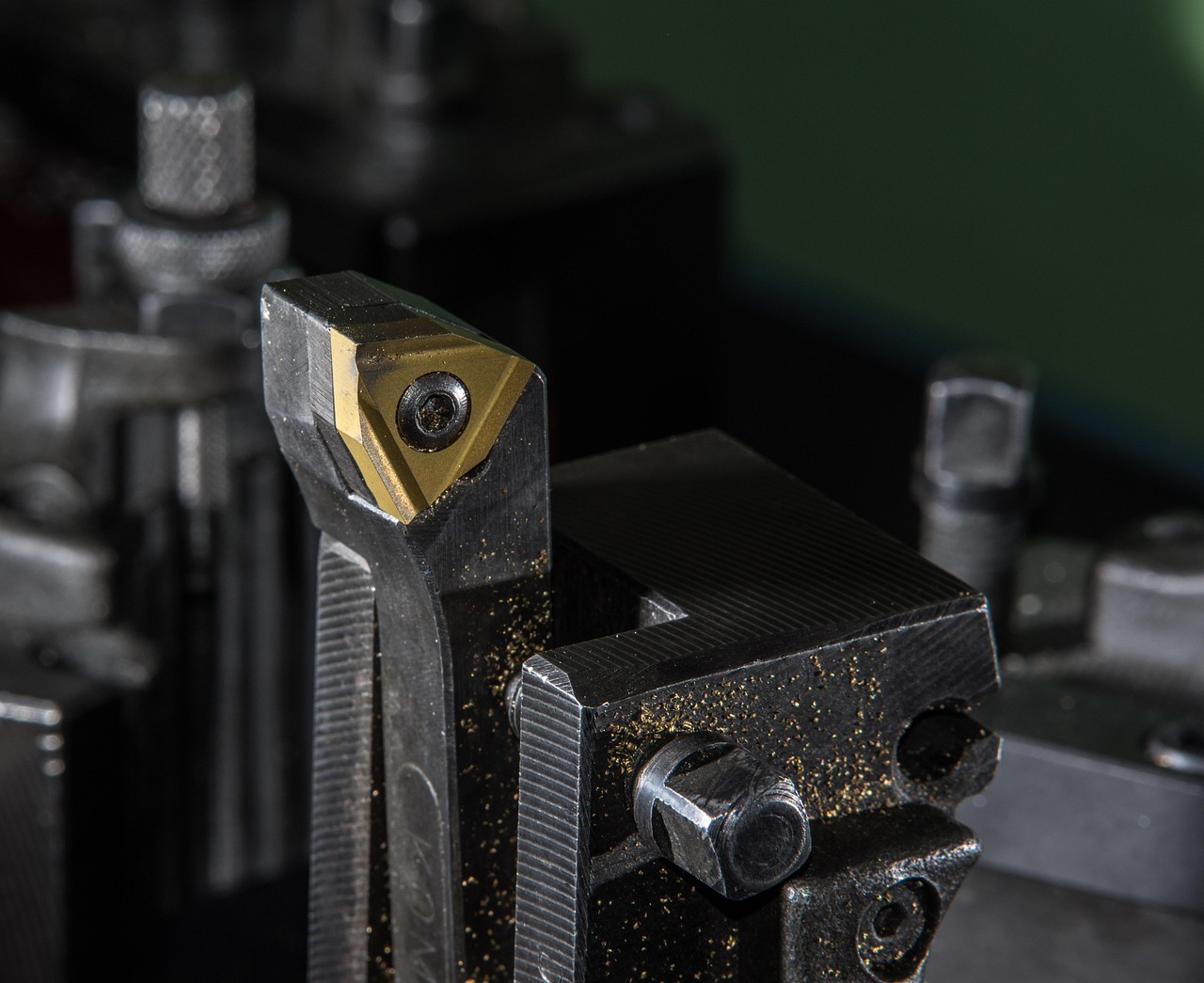 chisel, chisel head, lathe, workshop, metal construction, tooling, mechanical engineering, to cut, metal processing, tool, industry