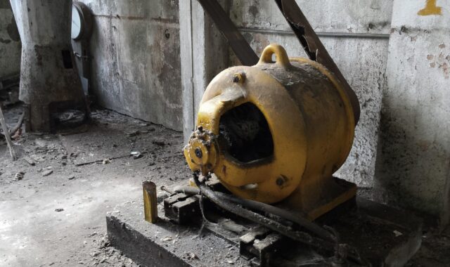 industry, metal, tool, machine, fabrication, equipment, steel, industrial, engineering, technology, factory, production, old, grunge, machinery, construction, gray construction, gray tools, gray industry