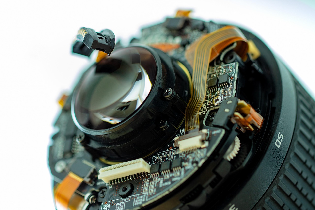 lens, technology, defect, repair, photography, the heart of photography, precision mechanics, broken, mechanics, lens, lens, lens, lens, lens, repair, repair, broken