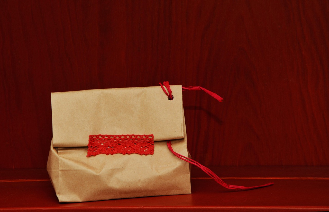 parcel, paper bag, gift, red, wrapped up, bag, packaging, surprise, packed up, colorful, parcel, paper bag, paper bag, paper bag, paper bag, paper bag, bag