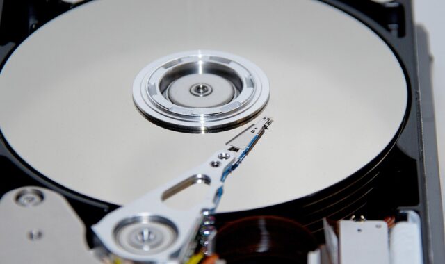 hard drive, edp, computer, inner workings, hardware, component, print head, data store, data processing, disk, data, print heads, reading head, hard drive, hard drive, hard drive, hard drive, hard drive