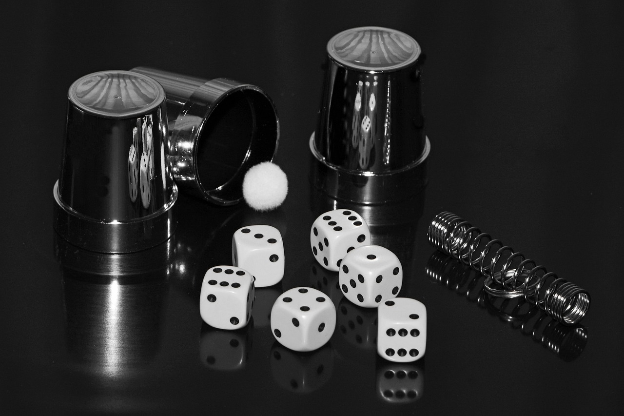 dice, hat trick, bullet, cup, guess, secret, magic trick, conjure up, black-and-white, shine, metal spiral, magic, magician, happiness, guess, magic trick, magic, magician, magician, magician, magician, magician