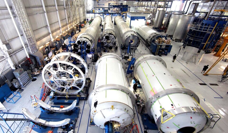 hangar, rockets, rocket science, transportation, rocket, spacex, industries, development, cape canaveral, hangar, spacex, spacex, spacex, spacex, spacex
