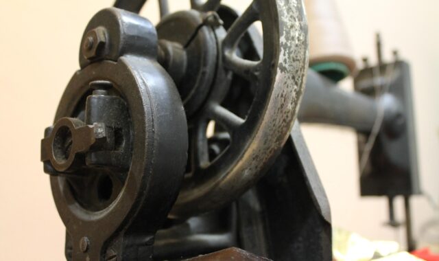 sewing machine, old machine, retro, sewing, tailor, antique, vintage, sew, textile, craft, thread, stitch, equipment, industry, iron, fashion, sewing machine, sewing machine, sewing machine, sewing machine, sewing machine, sewing, tailor, tailor, tailor