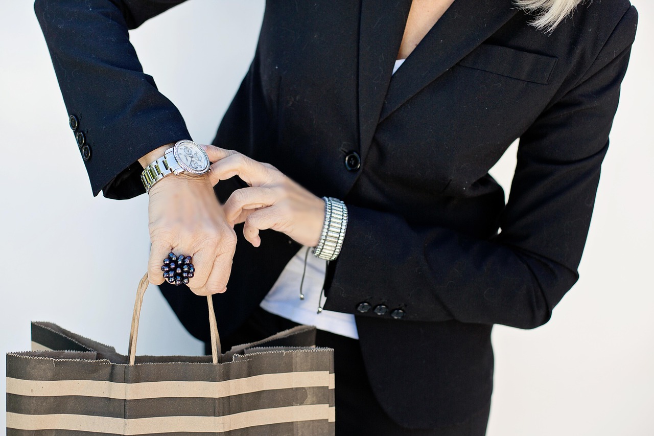 checking watch, time, shopping, business woman, watch, fashion, meeting, appointment, precise, deadline, checking watch, checking watch, shopping, appointment, appointment, appointment, appointment, appointment, precise, deadline, deadline, deadline, deadline
